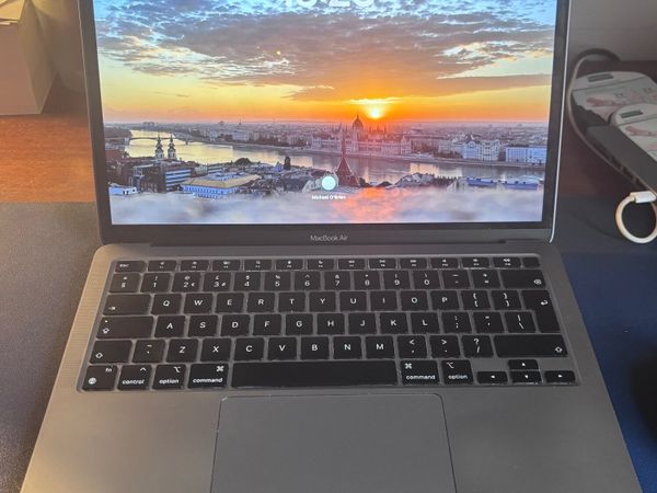 MacBook Air M1 - Main image