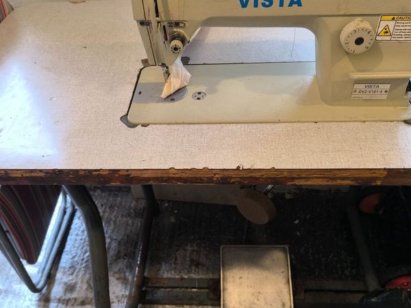 Industrial sewing machine - Main image