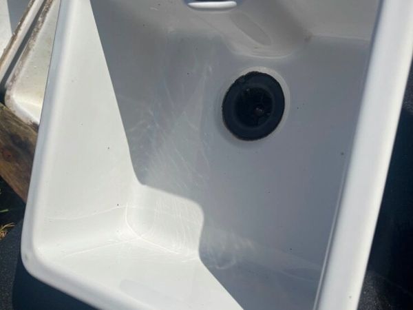 Royal doulton Belfast sinks - Main image