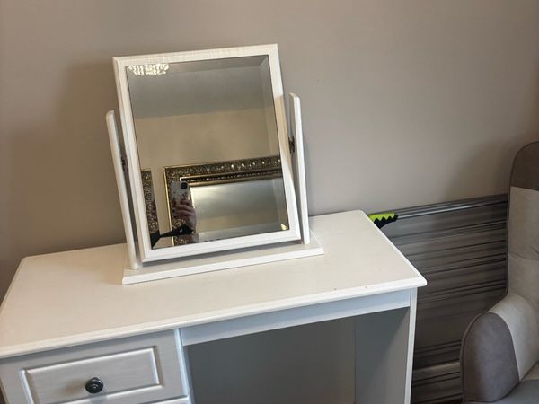 3 Drawer Dresser & Mirror - Main image
