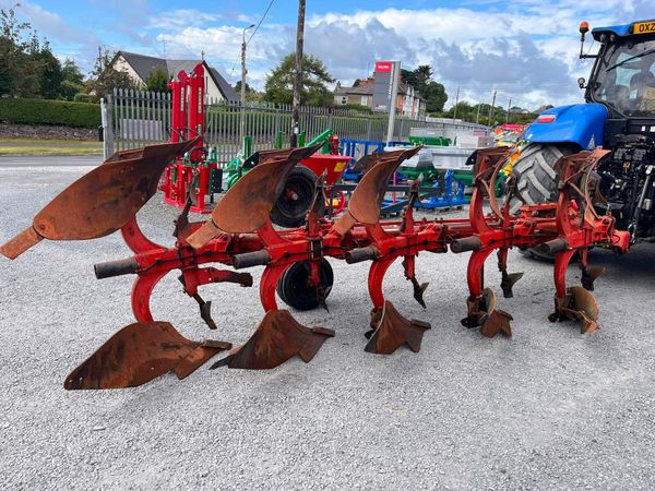 Gregoire Besson 5 Furrow Reversible Plough - Main image