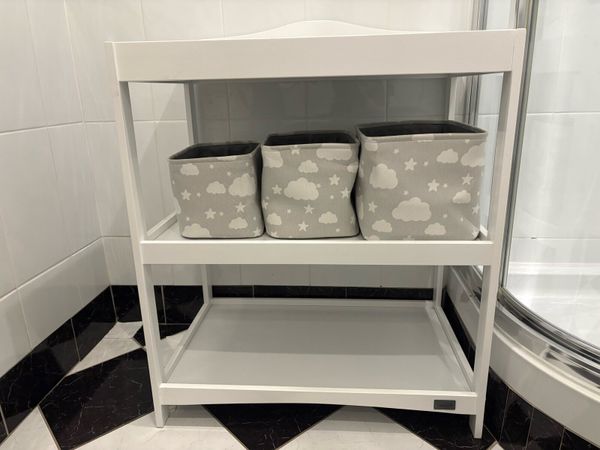 Free Changing table and nappy bin -collection only - Main image