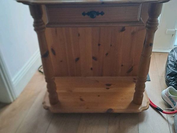 Wood hall table - Main image