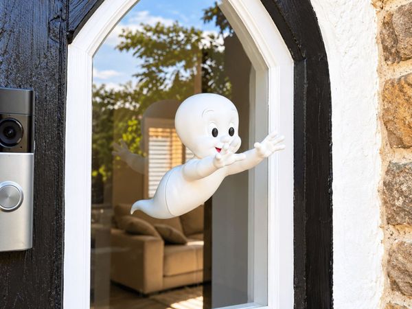 Casper Ghost Through the Window - Halloween Decor - Main image