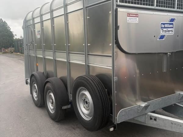 New 12 X6 slurry tank gate and LED lights - Main image