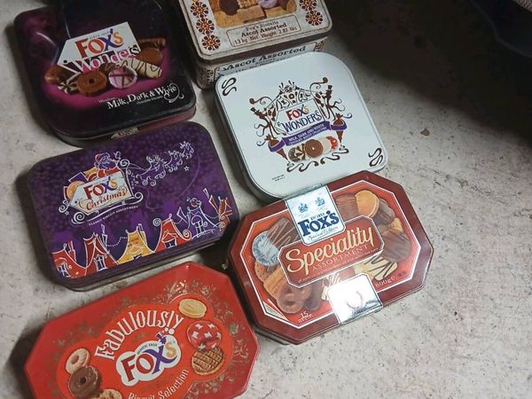 Biscuit tins - Main image