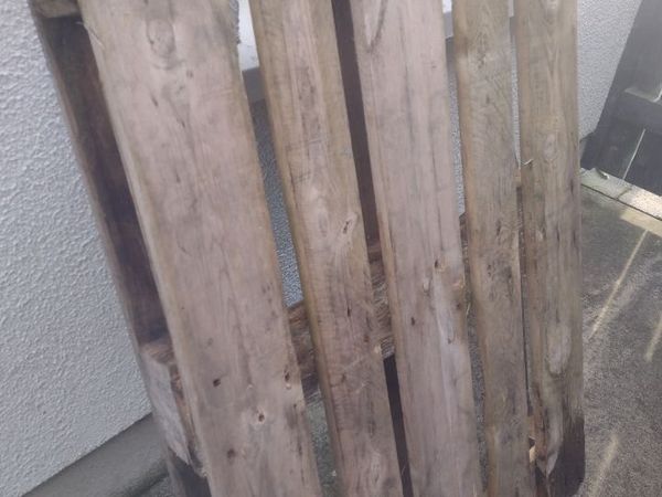 Heavy wooden pallet - Main image