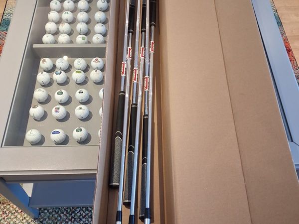 Mizuno irons - Main image