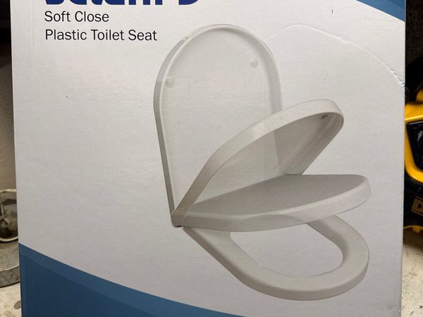 Brand New Soft Close Toilet Seat - Main image