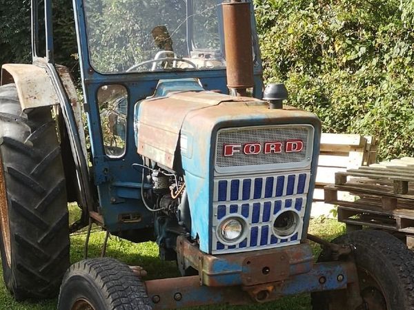 Ford 4000 tractor - Main image