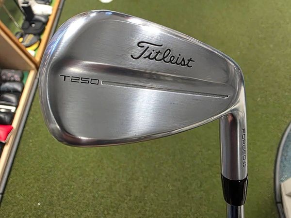 Titleist T250 4G Irons - Main image