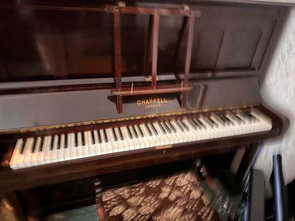 chapell piano - Main image