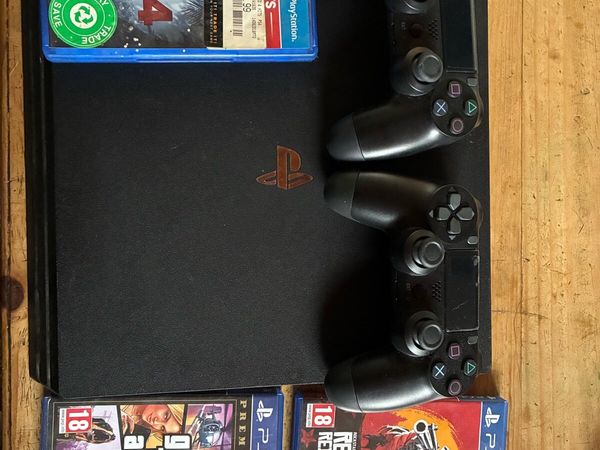 PlayStation 4 - Main image
