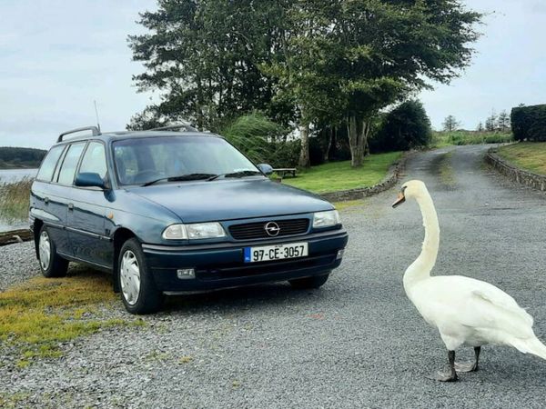 1997 Opel Astra Estate 1.4 - Main image
