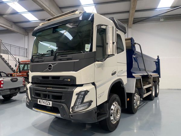 2024 VOLVO FMX 420 8x4 TIPPER - Main image