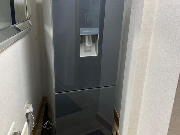 Hoover fridge freezer with built in water dispense - Main image