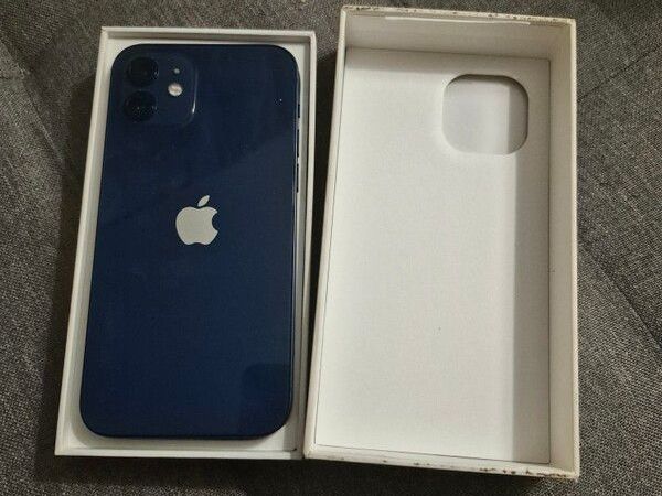 iPhone 12 64GB Unlocked - Main image