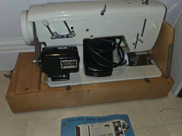Sewing machine Novum - Main image