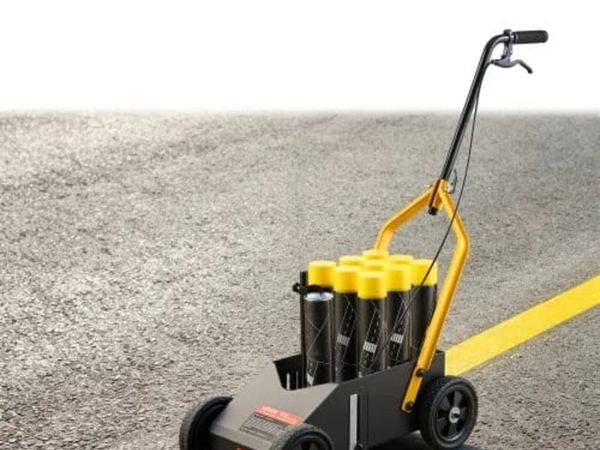 Striping Line Marking Machine 9-Can Capacity Black - Main image
