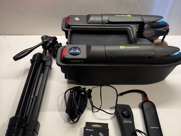 Bait boat - Ridge monkey hunter 750 , deeper chirp + 2 and range extender - Main image