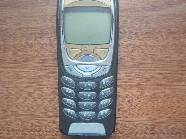 Vintage Nokia 6310 - Main image