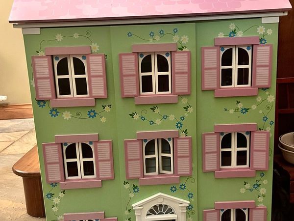 Wooden Doll House - Main image