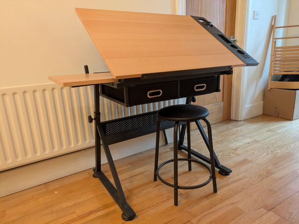 Art table - Main image
