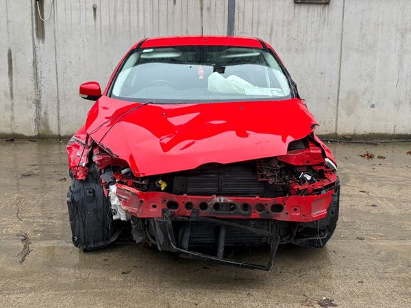 2014 Ford focus for parts - Main image