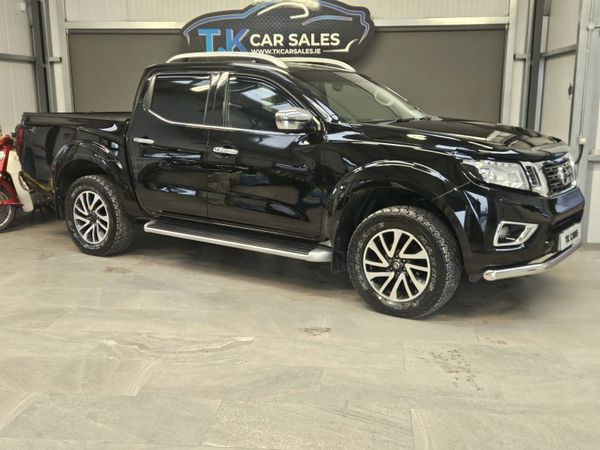 18 NISSAN NAVARA TEKNA CREWCAB PICK-UP - Main image