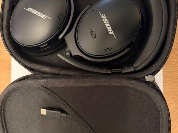Headphones - Main image