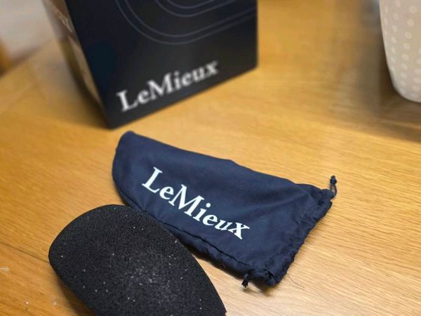 Verv Competition Le Mieux  helmet - Main image
