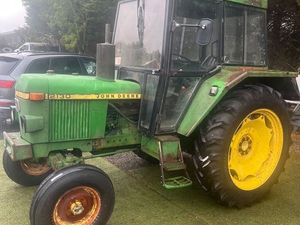 John Deere 2130 - Main image
