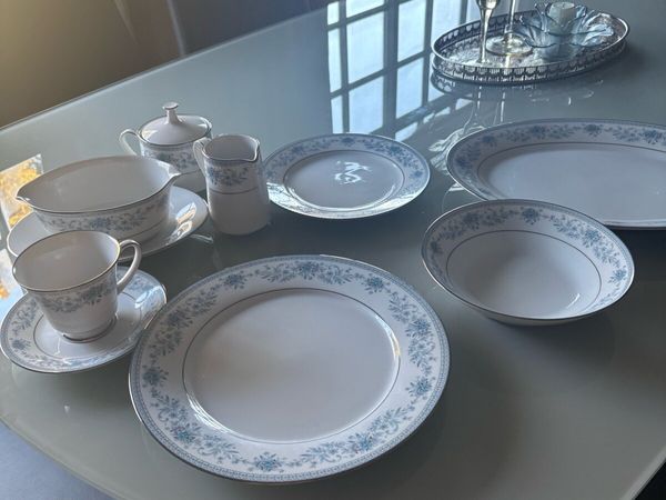 China dinner set - Main image