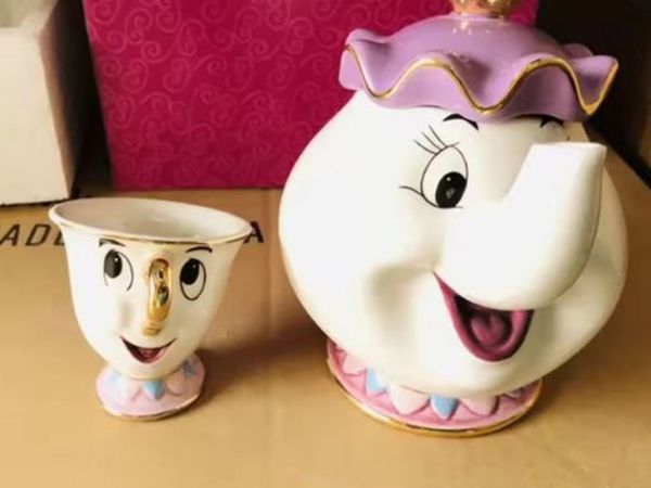 Mrs Pots and 2 chip mugs - Main image