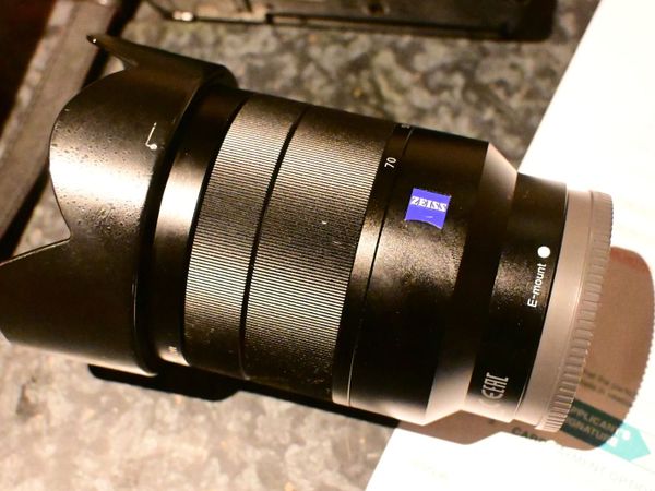 Zeiss SEL 24-70mm F4 FE ZA OSS sony E mount - Main image