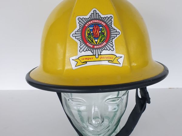 Firefighters helmet 1996 Cromwell F500L PROP - Main image