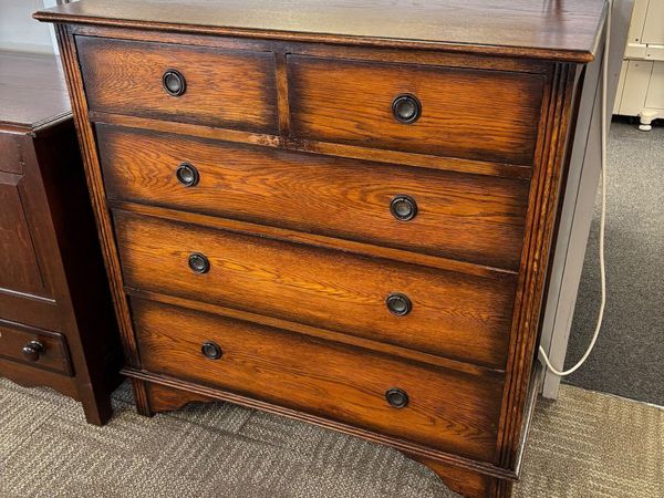 Traditional Arts & Crafts oak five drawer chest. S - Main image