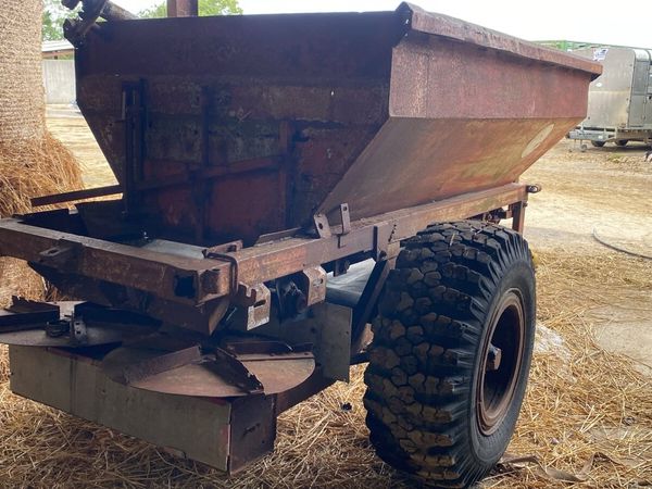 Lime spreader - Main image