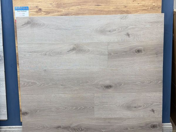 Brand new laminate flooring free underlay - Main image