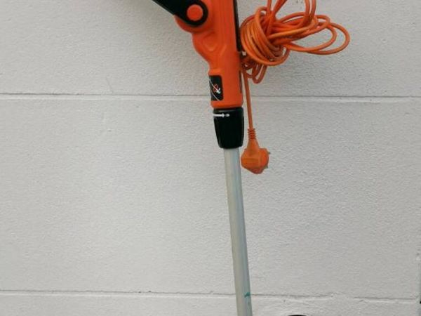 Black+Decker Electric Strimmer - Main image