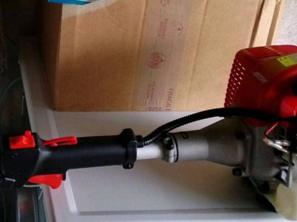 Mitox Long Reach Hedge Trimmer Engine - Main image