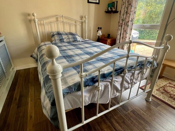 Bed - Main image