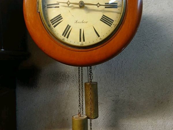 Wag of the wall clock - Main image