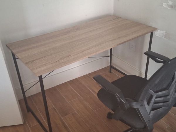 Office desk - Main image