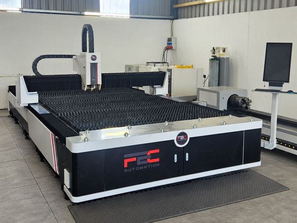 4m x 2m 8kw fiber laser - Main image
