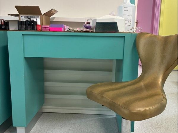 Professional Nail Salon Stock - Main image