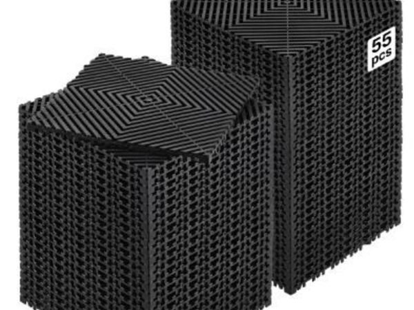 Interlocking Drainage Mat, 12” x 12” - Main image