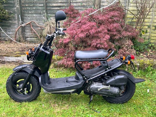 06 Honda Zoomer 50cc - Main image
