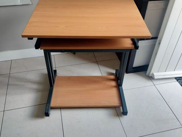 Computer table - Main image