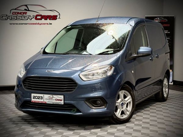 Ford Transit Courier LIMITED TDCI // SAME DAY FINA - Main image
